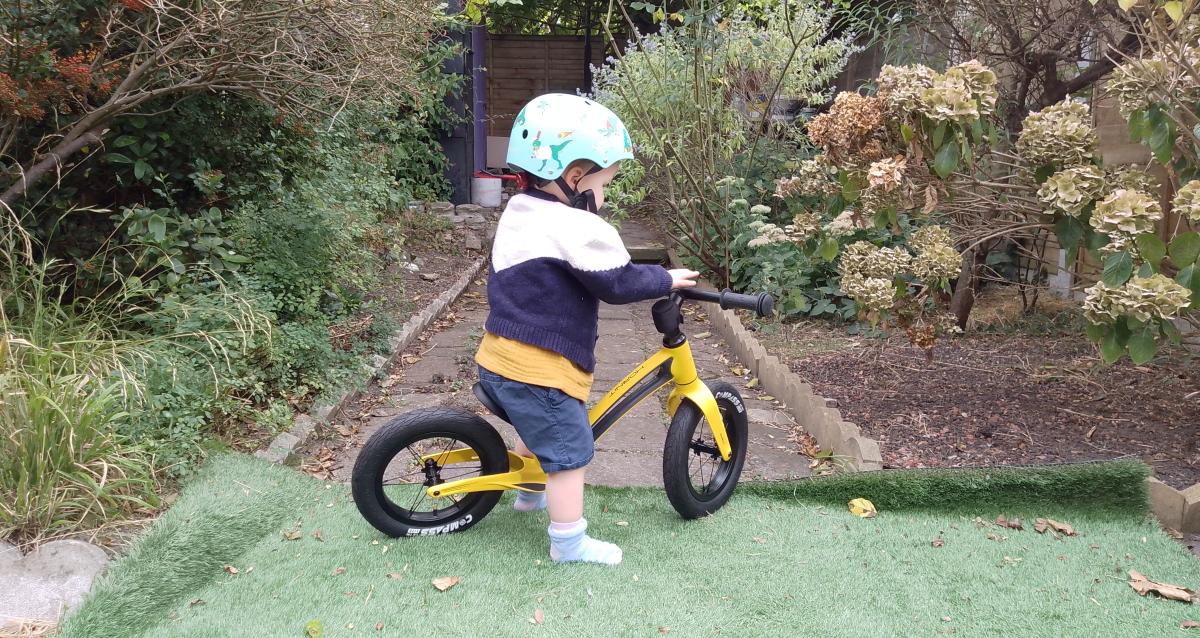Review Hornit AIRO 12 Balance Bike Cycling UK